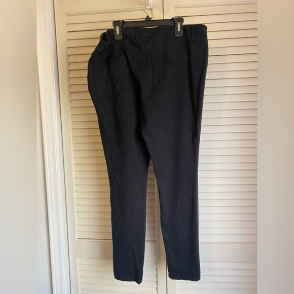 Mossimo Black Faux Leather Pants Size 14 With Zipper Accent & Stretch Back Panel - Picture 2 of 5